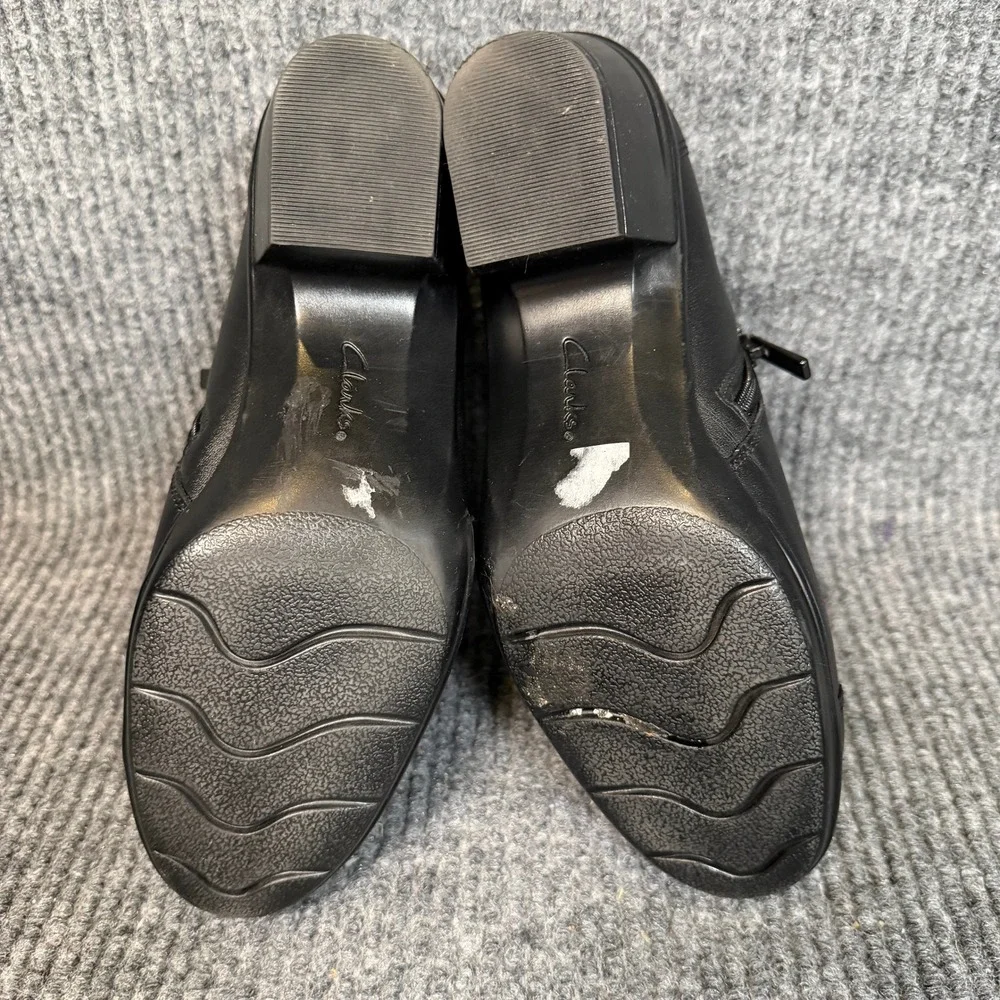 Clarks Emslie Collection Booties Women 7.5 Black Leather Zip Ornate Comfort